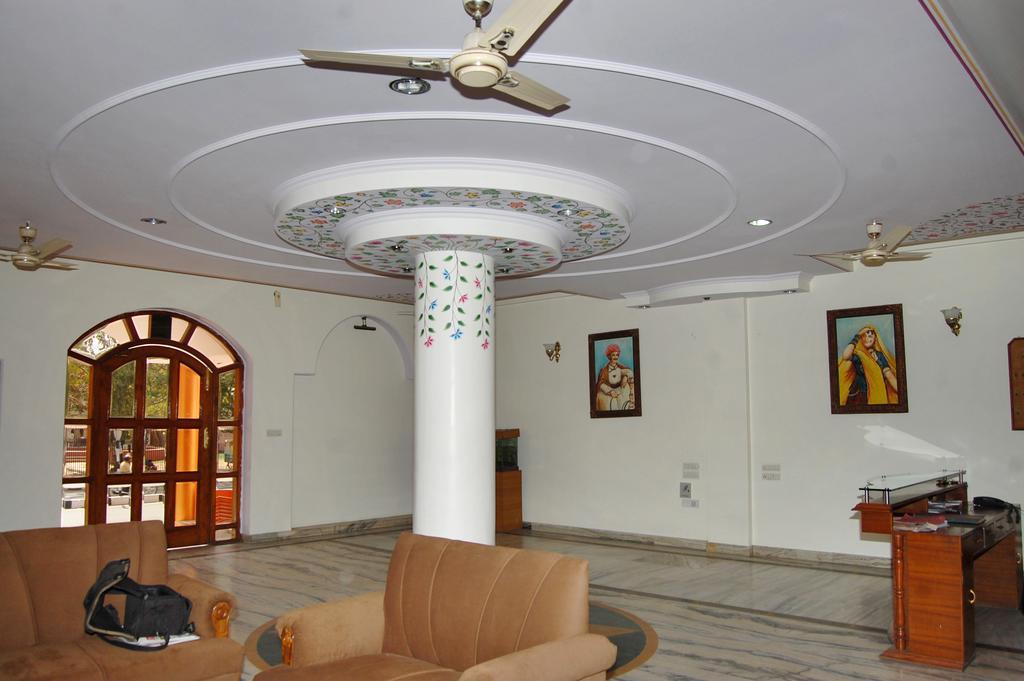 Hotel Madhav Palace Jaipur Ngoại thất bức ảnh